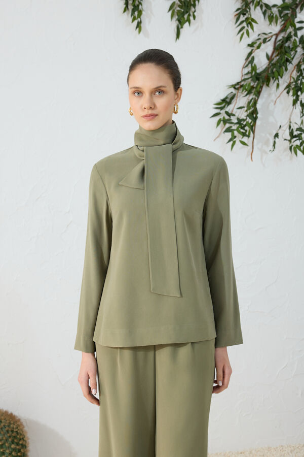 Haki Şal Yaka Bluz - Aker (1)