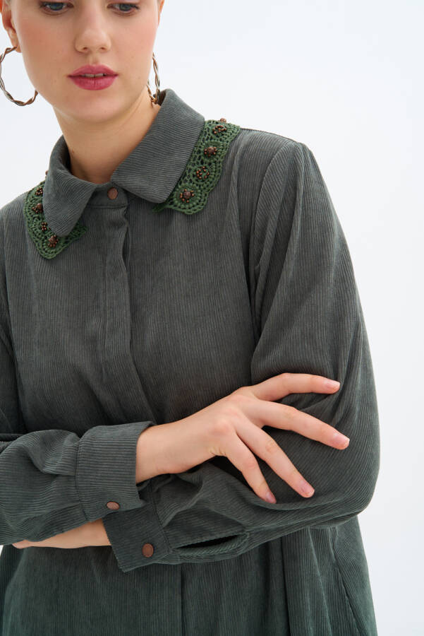 Haki Yakası Dantel İşleme Detaylı Kadife Tunik - 5