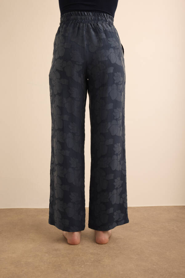 İndigo Çiçek Dokulu Tencel, Beli Lastikli Pijama Altı - 6