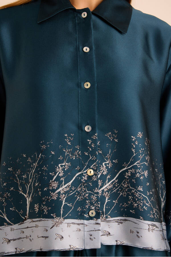 İndigo Desenli İpek ,Önden Düğmeli Pijama Üstü - 4