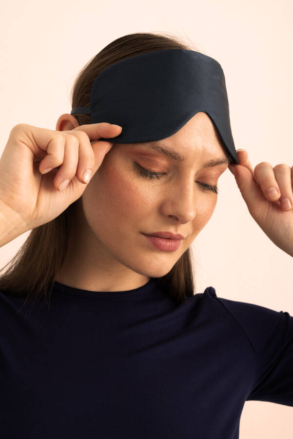 İndigo İpek Uyku Bandı - Aker (1)