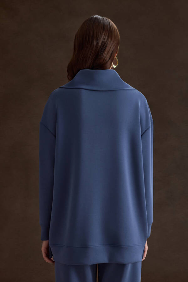 İndigo Yakası ve Yan Yırtmaçları Fermuarlı Modal Sweatshirt - 5