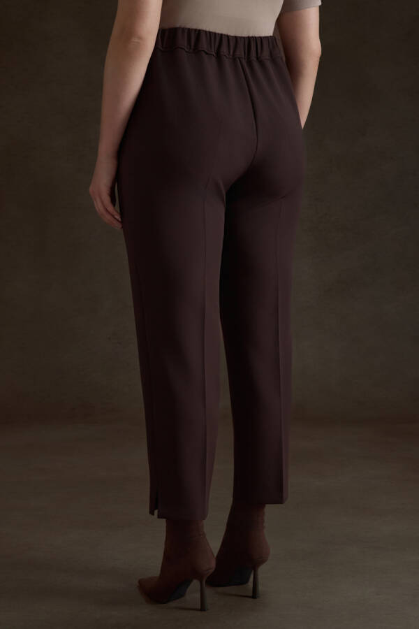 Kahverengi Arka Beli Lastik Detaylı Dokuma Pantolon - 6