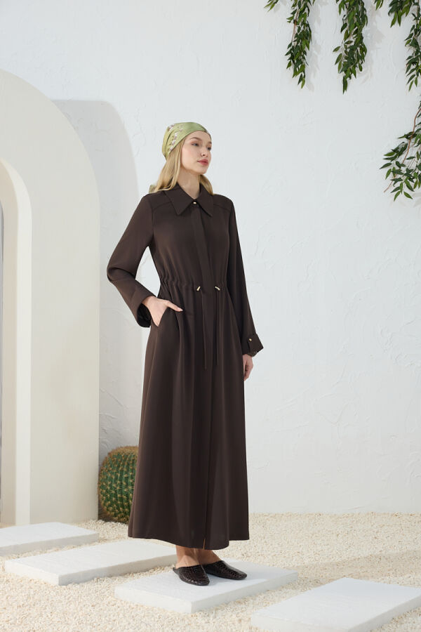 Kahverengi Beli Lastik Detaylı Ferace - 5