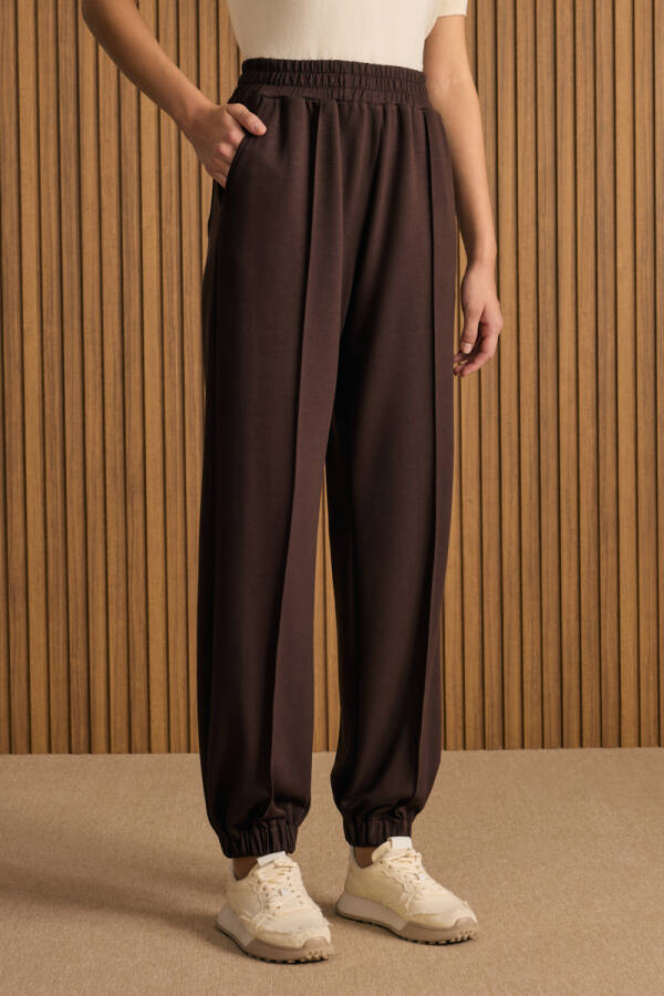 Kahverengi Beli ve Paçası Lastikli Viscon Örme Pantolon - 3