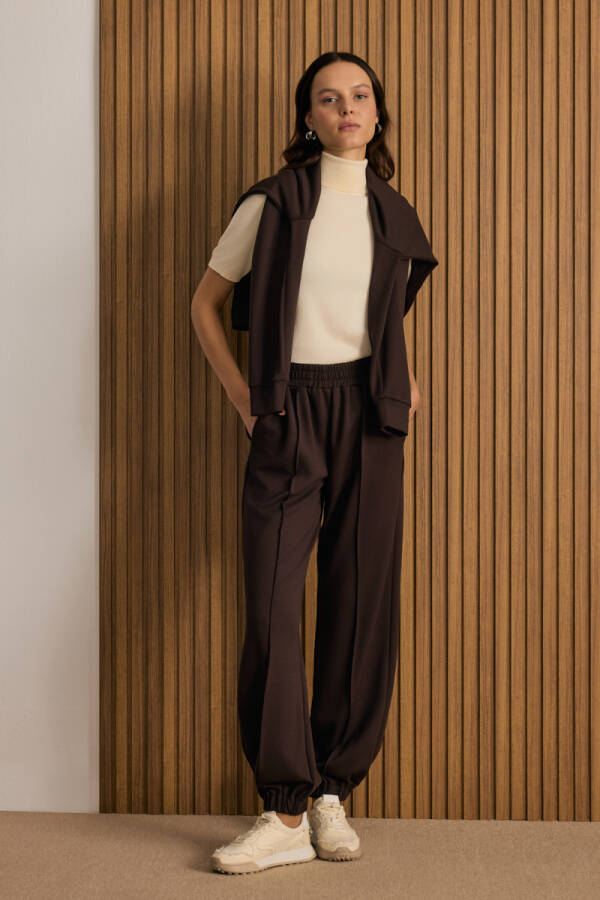 Kahverengi Beli ve Paçası Lastikli Viscon Örme Pantolon - 2