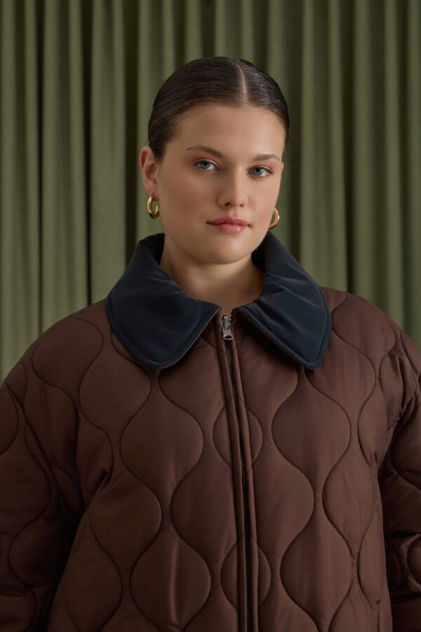 Kahverengi Çift Taraflı Kullanım Özellikli Kapitone Mont - 3