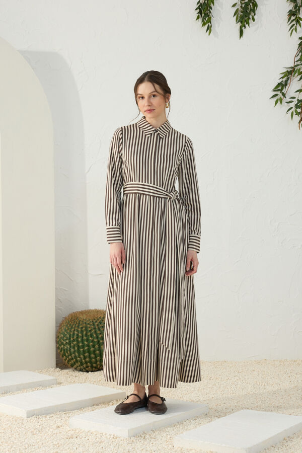 Kahverengi Çizgili Klasik Elbise - 2
