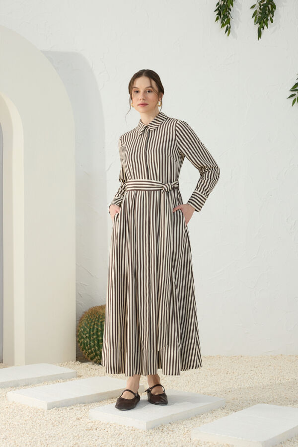 Kahverengi Çizgili Klasik Elbise - 3