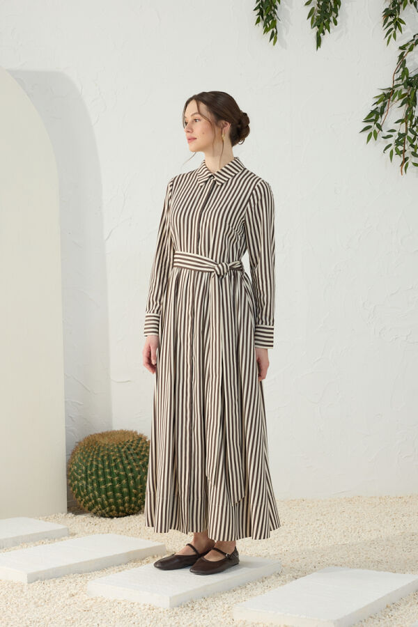Kahverengi Çizgili Klasik Elbise - 5