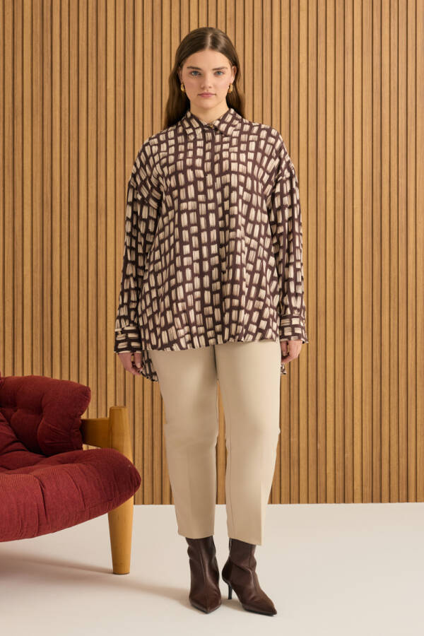 Kahverengi Desenli Viscon Gömlek - 1