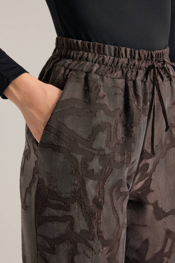 Kahverengi Dokulu Tencel Beli Lastikli Pijama Altı - 5