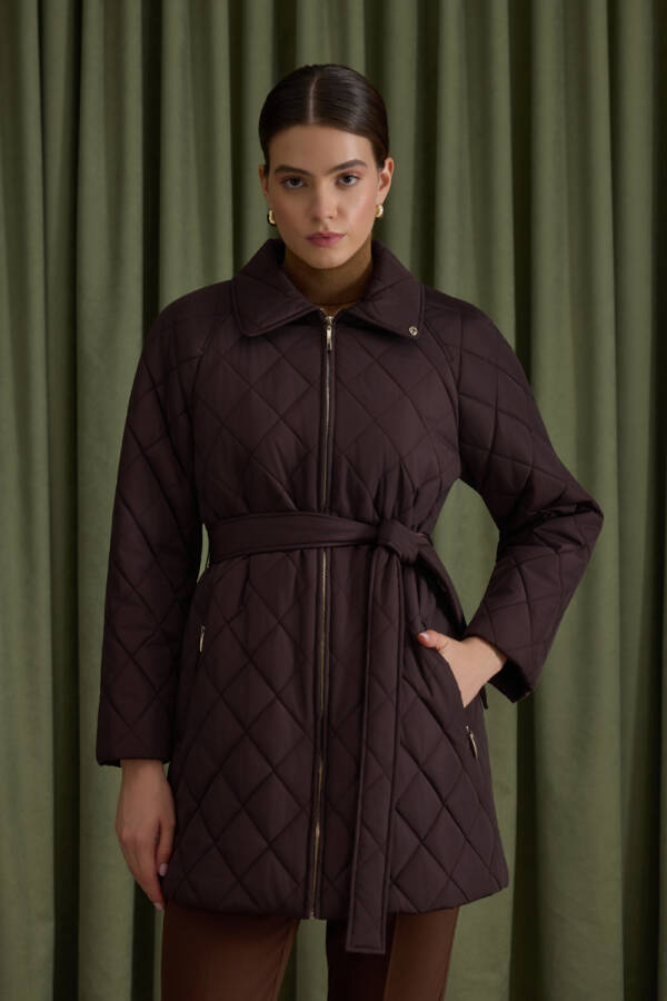 Kahverengi Fermuarlı Seyyar Kuşaklı Kapitone Mont - Aker