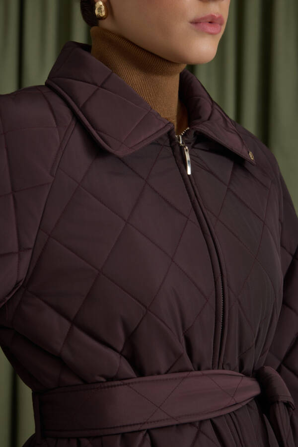 Kahverengi Fermuarlı Seyyar Kuşaklı Kapitone Mont - 5