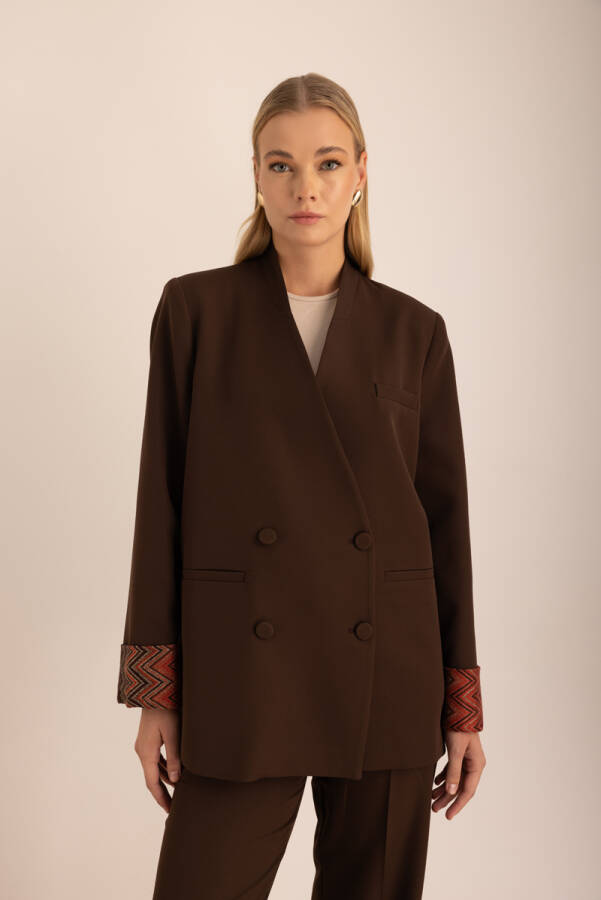 Kahverengi Kolları Seyyar Garni Detaylı Yakasız Ceket - Aker