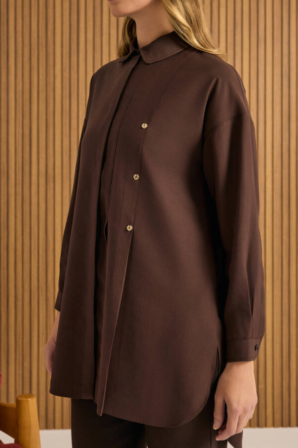 Kahverengi Koza Logolu Modal Tunik - 4