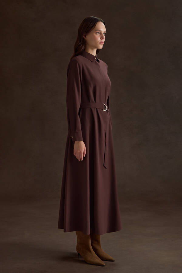 Kahverengi Metal Tokalı Modal Elbise - Aker (1)