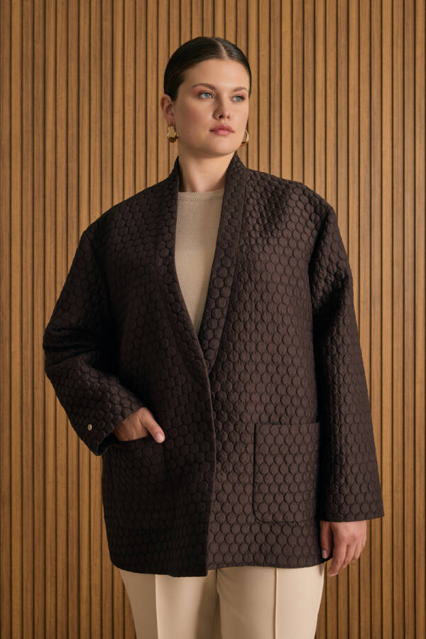 Kahverengi Yuvarlak Kapitone Detaylı Kimono - Aker