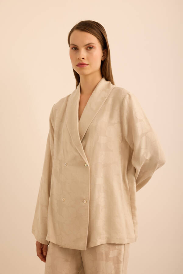 Kemik Çiçek Dokulu Kruvaze Kapama Tencel Pijama Üstü - 5