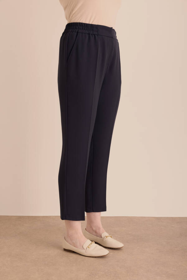 Lacivert Beli Lastikli Detaylı Dokuma Havuç Pantolon - 4