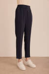 Lacivert Beli Lastikli Detaylı Dokuma Havuç Pantolon - 5