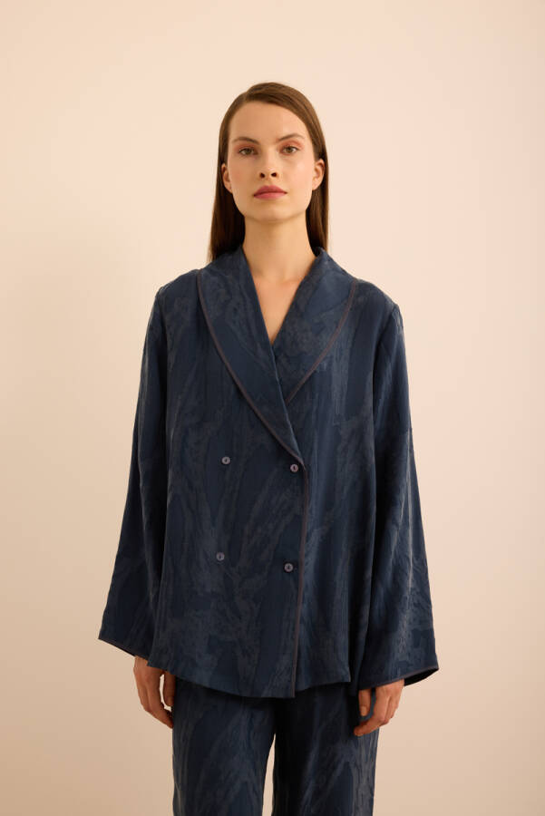 Lacivert Çiçek Dokulu Kruvaze Kapama Tencel Pijama Üstü - 4