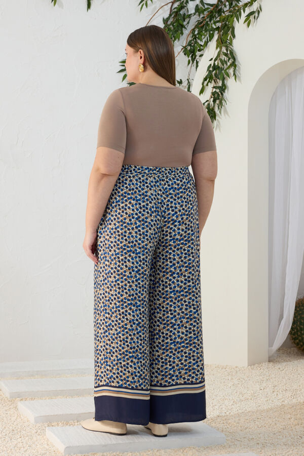 Lacivert Eteği Sulu Desenli Pantolon - 7