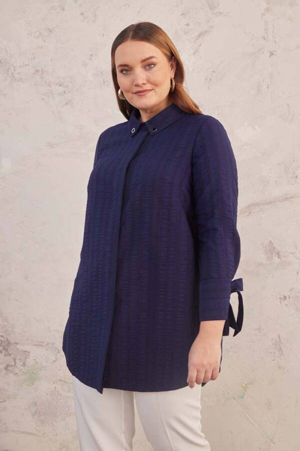 Lacivert Kuş Gözü Detaylı Dokulu Tunik - 3