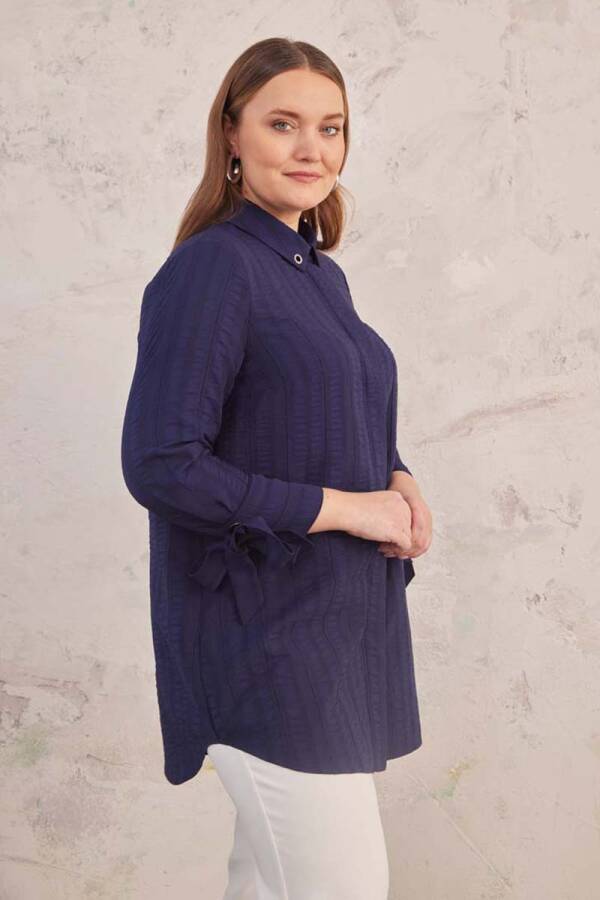 Lacivert Kuş Gözü Detaylı Dokulu Tunik - 7