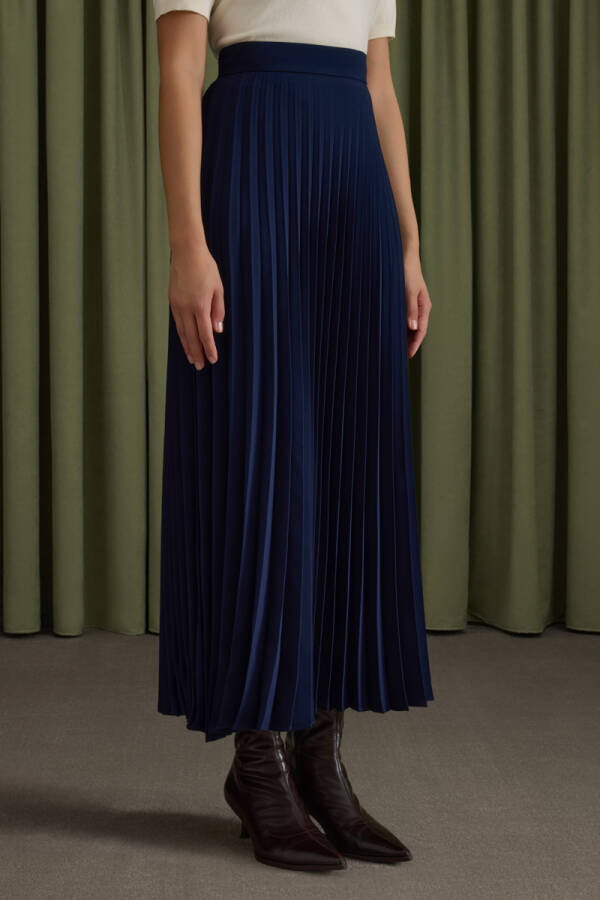 Lacivert Pilise Etek - 3