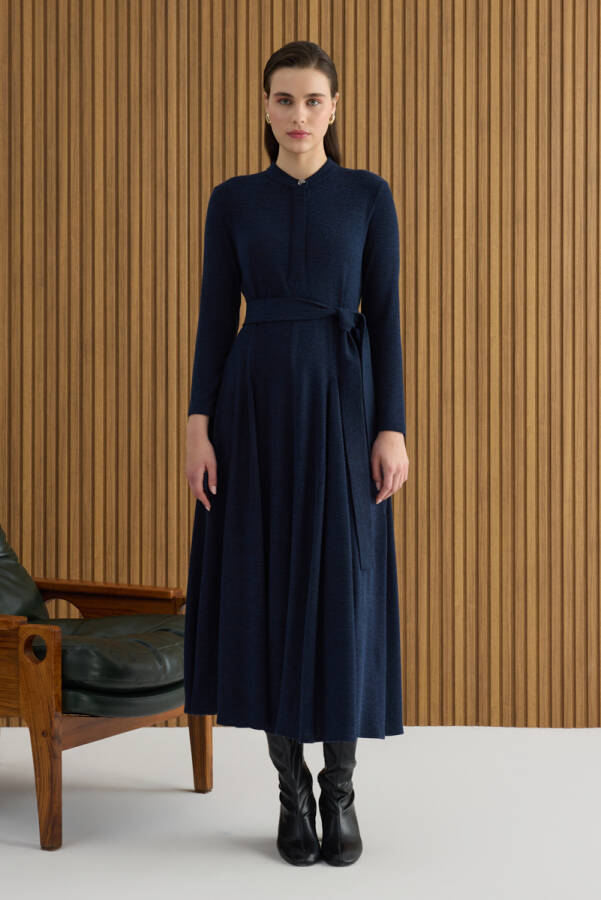 Lacivert Seyyar Kuşaklı ,Kloş Örme Elbise - 2