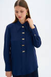 Lacivert Sivri Yaka Düğme Detaylı Bluz 