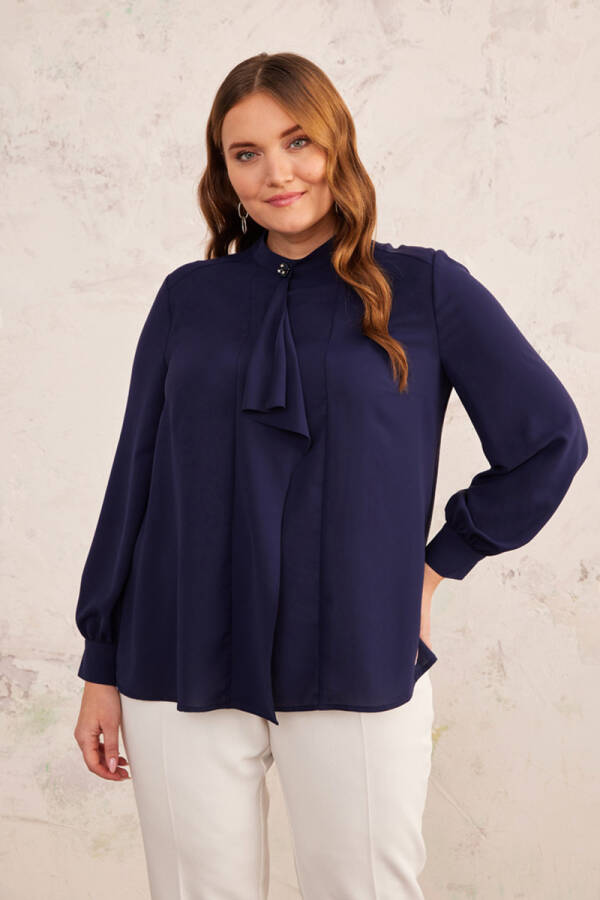 Lacivert Volan Detaylı Bluz - 5