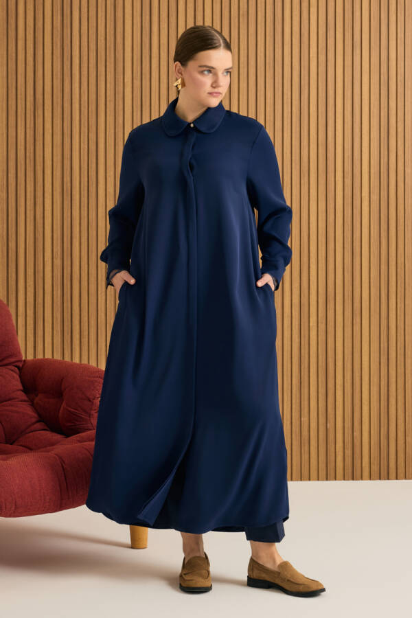 Lacivert Yaka ve Kol Ucu Organze Detaylı Ferace - Aker