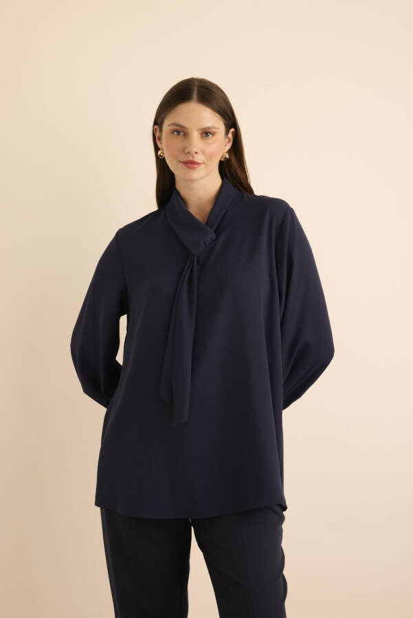 Lacivert Yakası Fular Detaylı Dokuma Bluz - 6