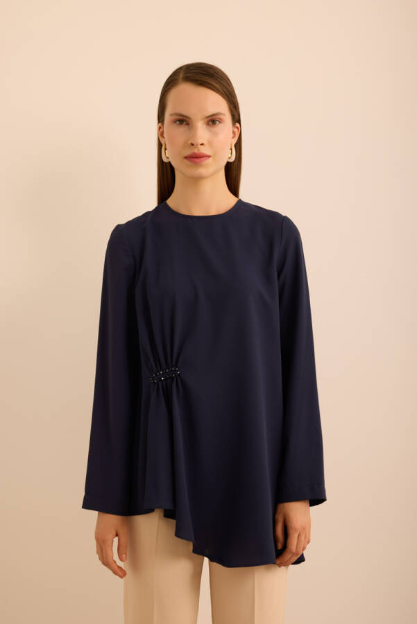 Lacivert Yandan Pili ve İşleme Detaylı Dokuma Bluz - Aker