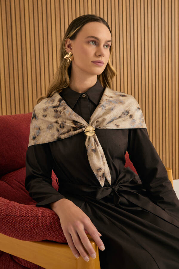 Light Gold Yelpaze Metal Eşarp Yüzüğü - Aker