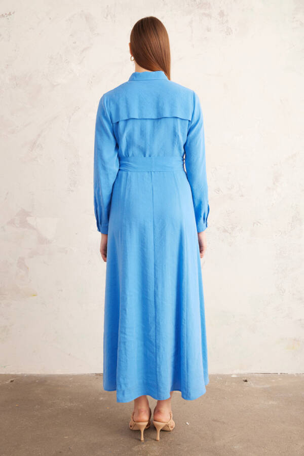 Mavi Belden Oturan Yakalı Elbise - 5