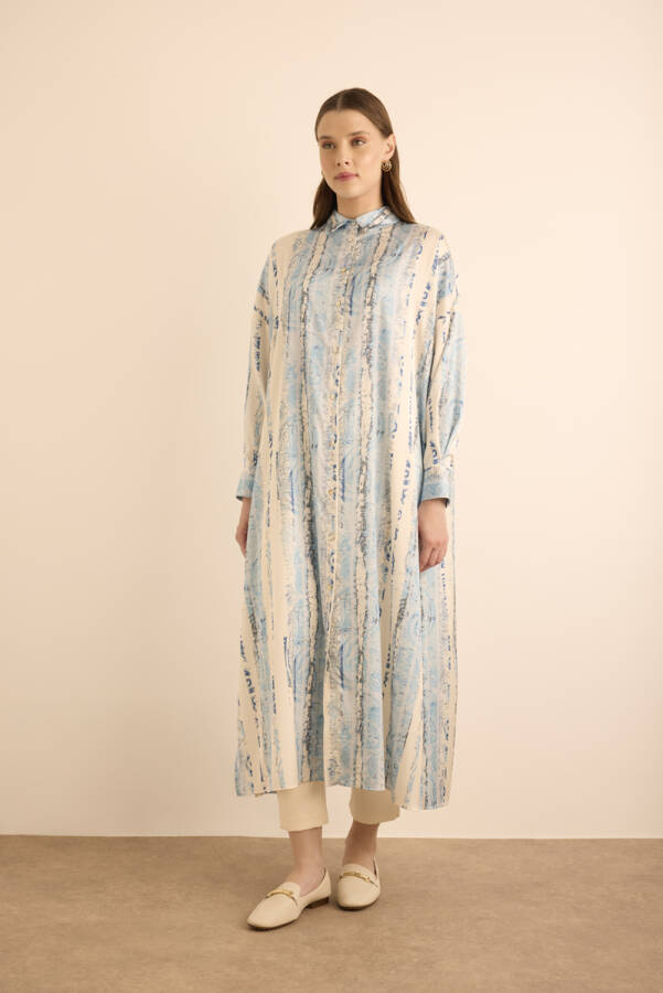 Mavi Desenli Yanları Yırtmaçlı Tunik - 3