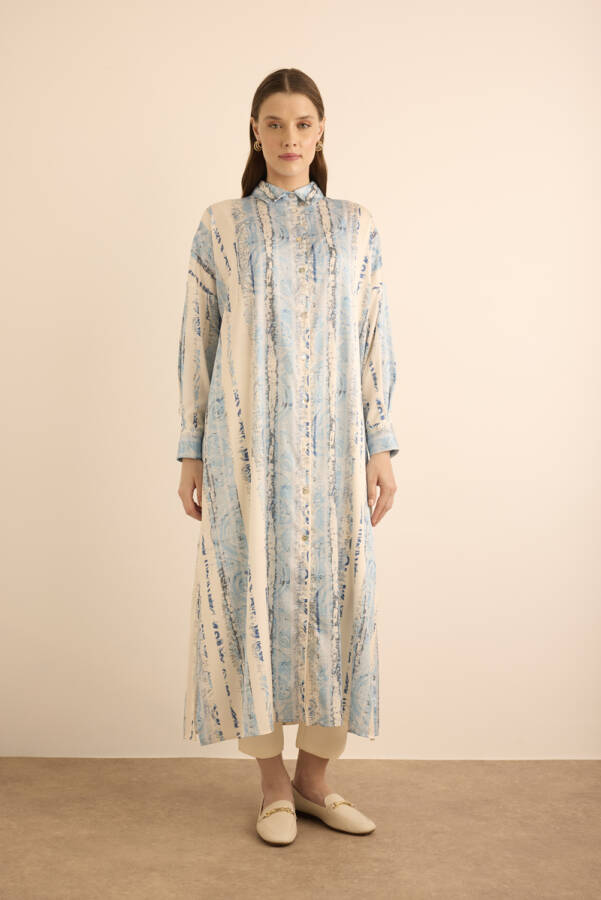 Mavi Desenli Yanları Yırtmaçlı Tunik - 5