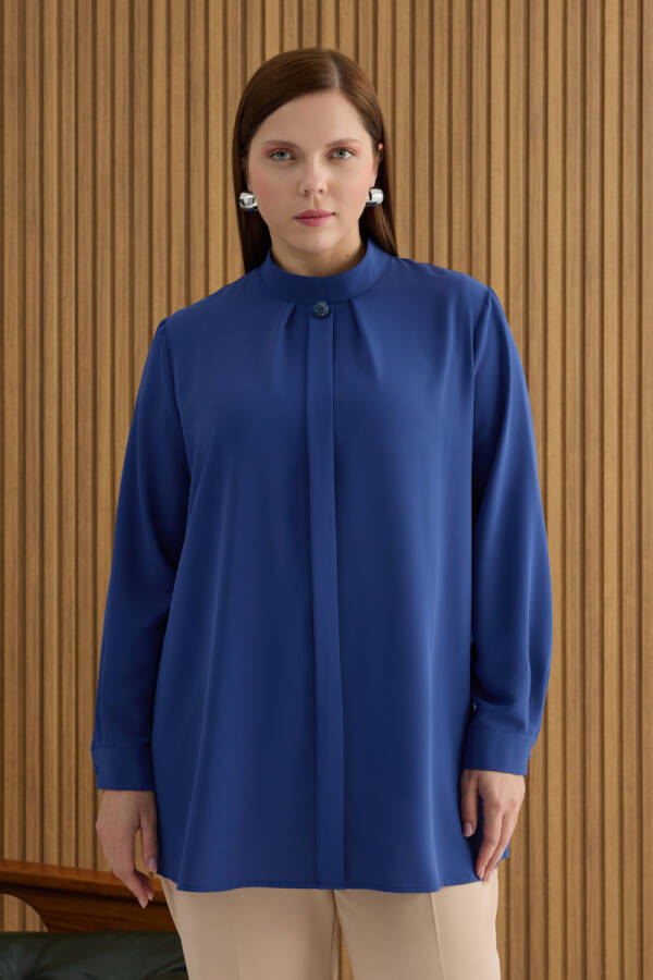 Mavi Yakası Pili ve Boncuk Detaylı Bluz - 3