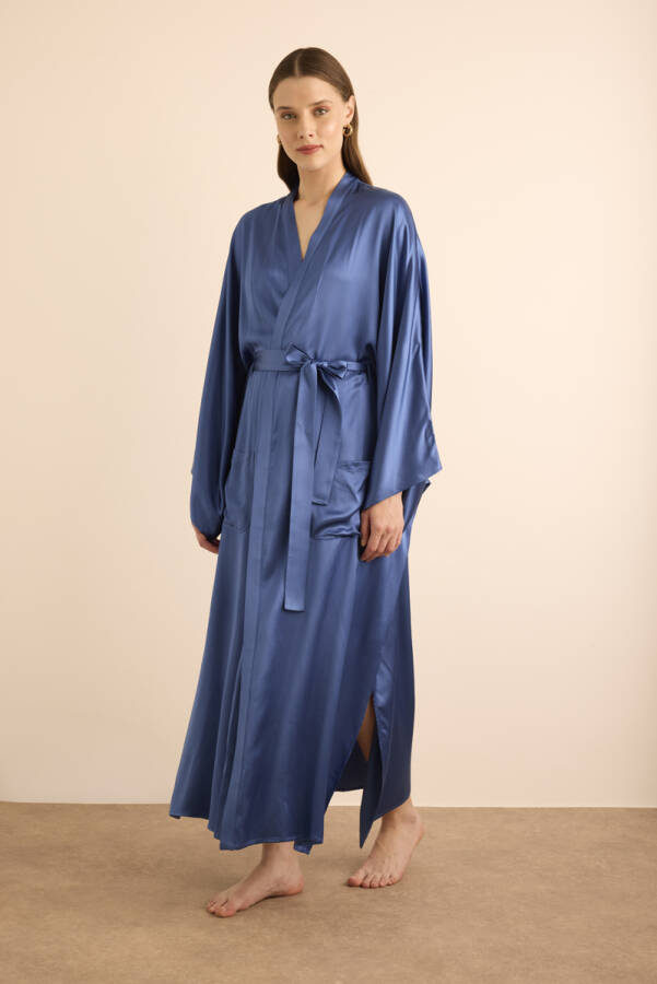 Mavi Yanları Yırtmaçlı Saten Sabahlık - 3