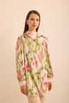 Pembe Batik Desenli Dik Yakalı Bluz - 4