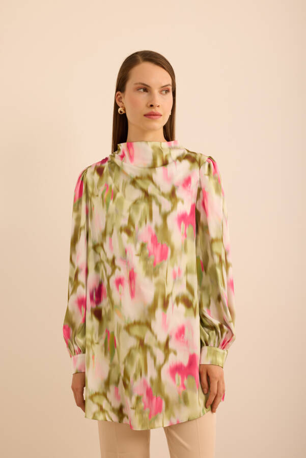 Pembe Batik Desenli Dik Yakalı Bluz - 3