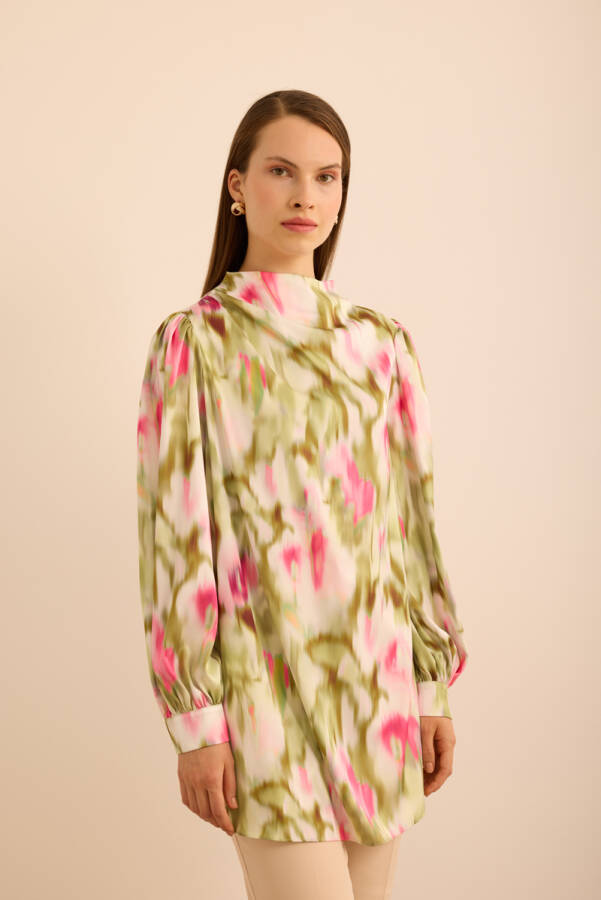 Pembe Batik Desenli Dik Yakalı Bluz - 4