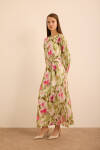 Pembe Batik Desenli Elbise - 4