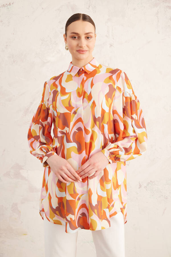 Pembe Omuz Büzgülü Desenli Tunik - 1