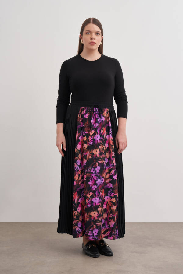 Pembe Piliseli Garnili Desenli Etek - Aker