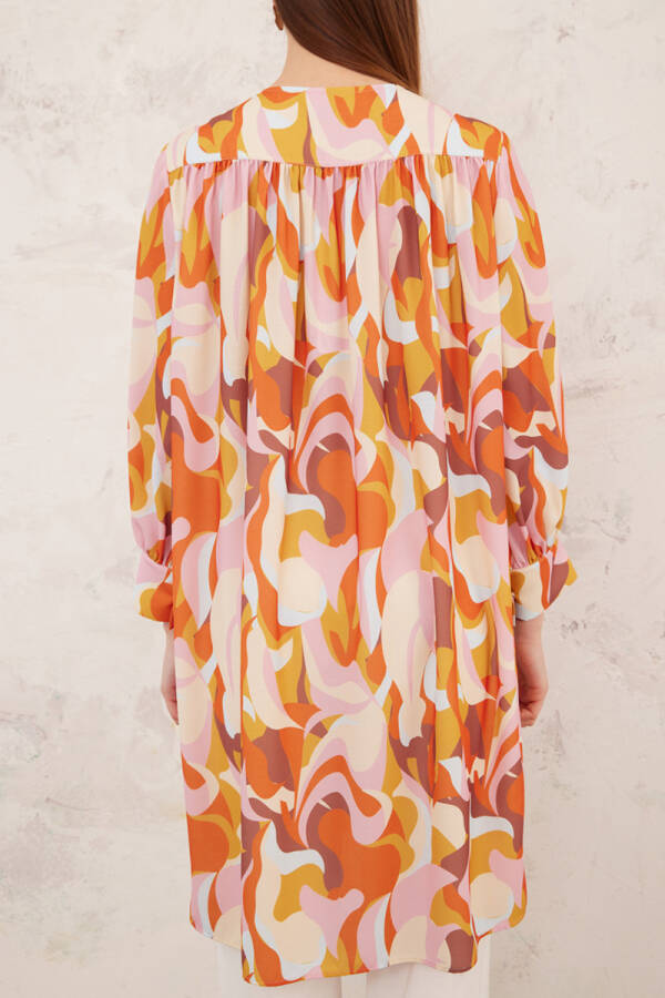 Pembe Robadan Büzgülü Desenli Tunik - 6