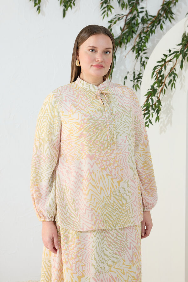 Pudra Bağcık Detaylı Desenli Bluz - 4